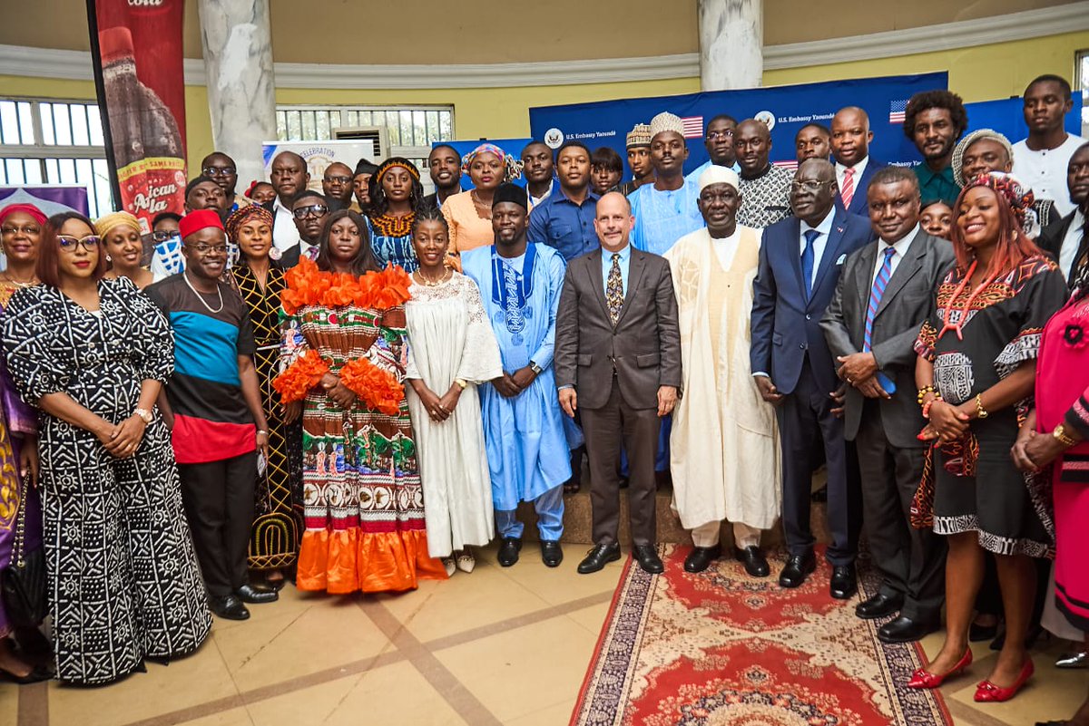 Thierry Didier KUICHEU - ââ ââčâ đšđČ (@le_tdk) on Twitter photo Revivez en images la Table Ronde Nationale sur le Leadership des Jeunes, organisĂ©e par <a href="/MWFCameroon/">MWF Cameroon</a> pour son 10e anniversaire, ce jeudi 22 mai 2025 Ă l'HĂŽtel de Ville de YaoundĂ©
En présence de quelques membres du gouvernement et Monsieur l'Ambassadeur <a href="/USEmbYaounde/">U.S. Embassy Yaounde</a>
#MWF10Years Revivez en images la Table Ronde Nationale sur le Leadership des Jeunes, organisée par <a href="/MWFCameroon/">MWF Cameroon</a> pour son 10e anniversaire, ce jeudi 22 mai 2025 à l'HÎtel de Ville de Yaoundé
En présence de quelques membres du gouvernement et Monsieur l'Ambassadeur <a href="/USEmbYaounde/">U.S. Embassy Yaounde</a>
#MWF10Years