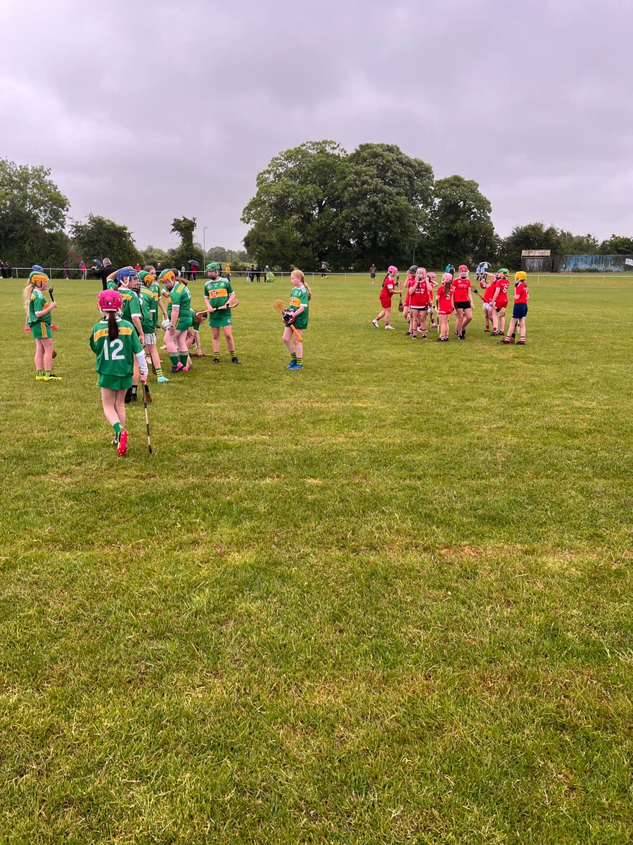 Well done to our U12 team who won against Shinrone yesterday evening!!

The girls put in a strong performance in a tough game! 💪
