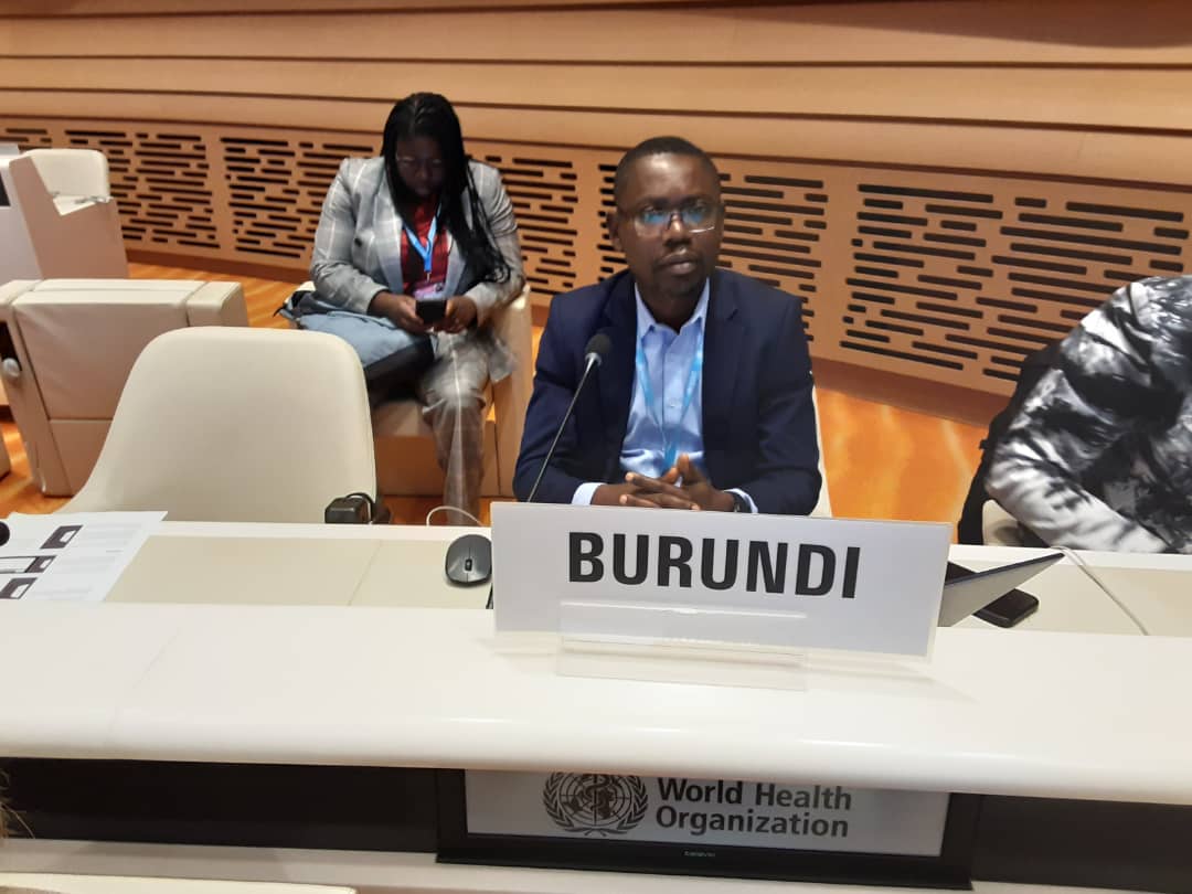 Ministère de la Santé Publique Burundi(MSP) (@msp_burundi) on Twitter photo 7/10.Enfin,le gpe des 47 États de la région afr. de <a href="/WHO/">World Health Organization (WHO)</a> soutiennent pleinement le Plan d’action mondial pr la santé des réfugiés et des migrants,2019–2030 (#WHA76.14).
Ds un monde en mouvement, personne ne doit être laissé de côté ds la quête de la couverture santé universelle. 7/10.Enfin,le gpe des 47 États de la région afr. de <a href="/WHO/">World Health Organization (WHO)</a> soutiennent pleinement le Plan d’action mondial pr la santé des réfugiés et des migrants,2019–2030 (#WHA76.14).
Ds un monde en mouvement, personne ne doit être laissé de côté ds la quête de la couverture santé universelle.