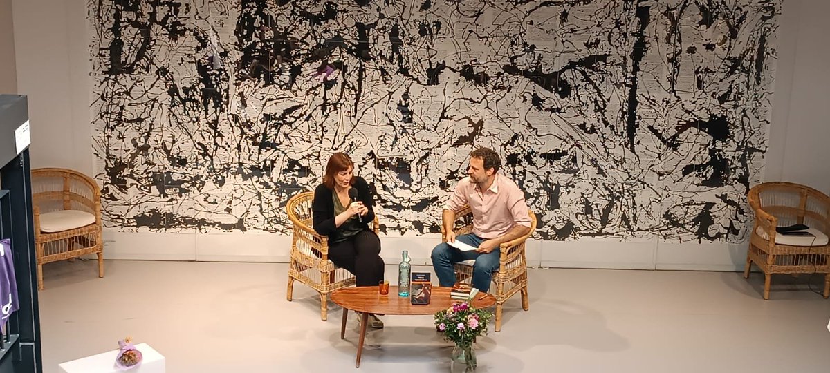 Avui presentem 'L'ànima separada del cos' a Barcelona, a <a href="/OnaLlibres/">Ona Llibres</a>. Un bon llibre d'una molt bona escriptora. Us el recomano. Soc parcial perquè l'he editat i publicat, però això només confirma que em crec el que us dic.

Fotos de Laura Gálvez-Rhein.