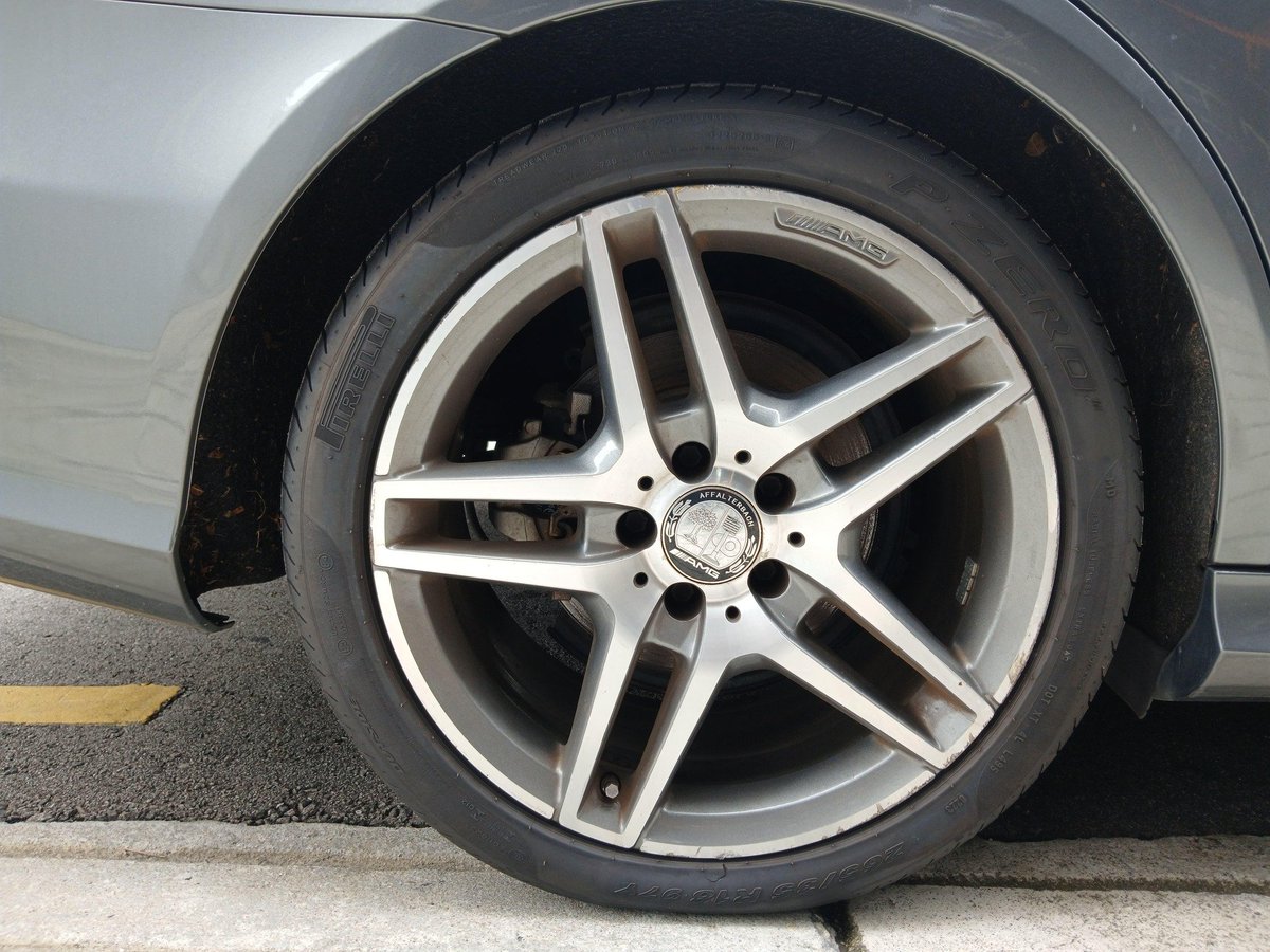 propelauto's tweet photo. 18" AMG Sport Rims available from Mercedes W212 E-Class Car๐๐ค
Come & Swap your car rims at #5WoodlandsWalk #SG
#PropelAuto #SingaporeCar #ScrapCar #W212 #E200 #S8656 #Genuine #SportRim #AMGrims #OriginalUsed #Tradein #MercedesBenz #AMG #18Inch #Wheels #Tyrers #Tires #Swap https://t.co/g86KWPtB4O