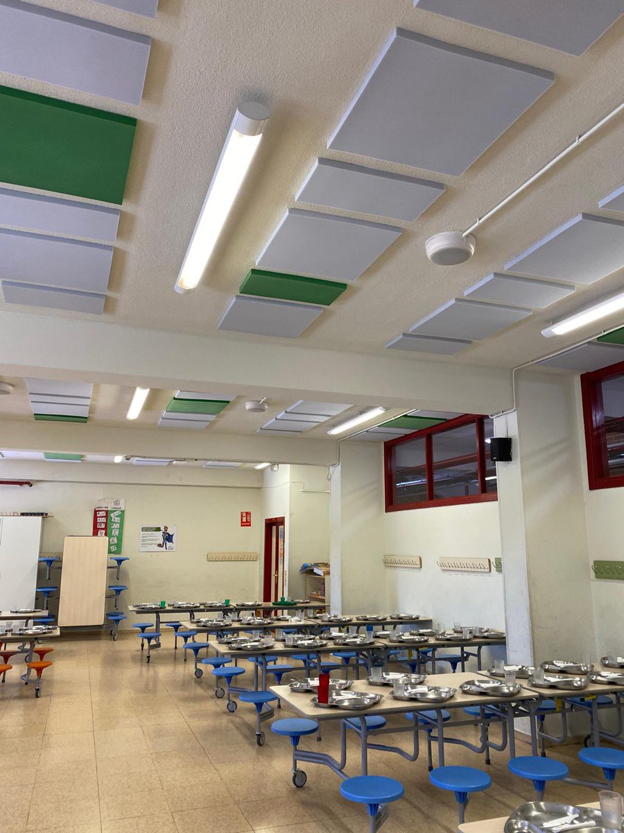 ¡Transformamos el comedor del cole! Ahora, aislado del ruido, cada comida se convierte en un momento más tranquilo y agradable😊 #ComedorEscolar #ceipparquecataluña #SoyDelCata