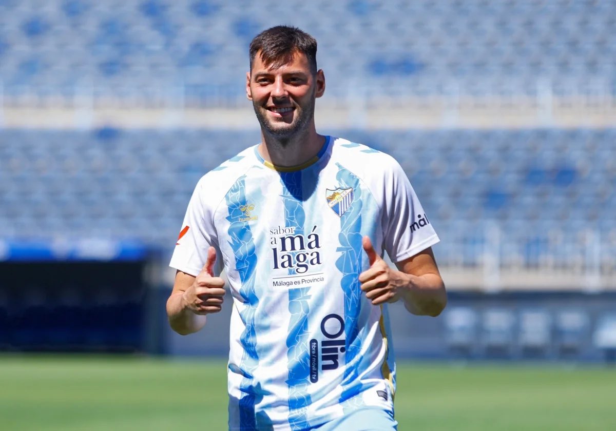 jeketiezo's tweet photo. Roko Baturina podría acabar siendo el pichichi de la Liga Hypermotion.

Para conseguirlo solo necesita marcar 26 goles más que Luis Suárez en las dos jornadas que quedan. https://t.co/vb3mXRDWaC