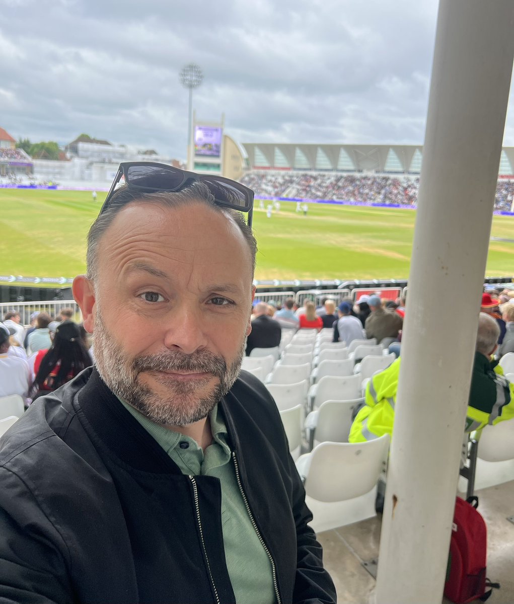 GeoffNorcott's tweet photo. At the cricket.
If Zimbabwe can bat until lunch you’ll hear me on ‘view from the boundary’ on @bbctms
They’re looking good currently.
#temptingfate https://t.co/eWiQRTLrOh