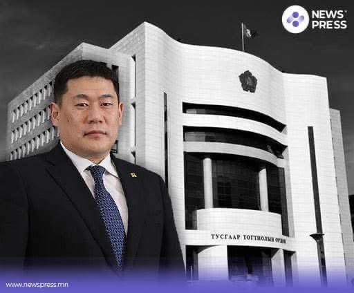 Л.Оюун-Эрдэнэ огцрох өргөдлөө өгөх амлалтаасаа буцсан. Хэрэв огцорлоо гэхэд Х.Нямбаатарыг Ерөнхий сайд болгох, Женко Х.Баттулгыг оролдохгүй байх зэрэг нөхцөл тавьж, тохироо хийхээр шантаалж эхлэлээ 

Энэ сарын 14-нд эхэлсэн “Огцрох амархан” жагсаал 10 дахь өдрийнхөө нүүрийг үзэж