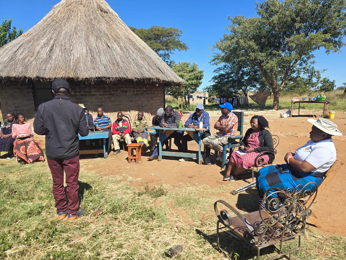 We are on #Day4 of the ZimLAC Rural Livelihoods Assessment data collection process today. 

📸 Focus Group Discussion 
📍Ward 11, Hopewell Village, Chegutu. 

#Zimbabwe #RuralLivelihoods #ZimLAC2025