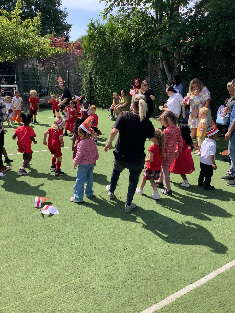 St Ambrose Primary (@stambroserc) on Twitter photo What a wonderful Pentecost party we had yesterday to celebrate the Church’s birthday 🎂🎁🎈
Thank you to all the families who were able to attend and make it such a special occasion 🥰
<a href="/salforddiocese/">Diocese of Salford</a> <a href="/SrJudithRussi/">Sister Judith Russi</a> #re #religiouseducation #happybirthday <a href="/AmbBernRCParish/">RC Parish of Ss Ambrose & Bernadette, Manchester</a> What a wonderful Pentecost party we had yesterday to celebrate the Church’s birthday 🎂🎁🎈
Thank you to all the families who were able to attend and make it such a special occasion 🥰
<a href="/salforddiocese/">Diocese of Salford</a> <a href="/SrJudithRussi/">Sister Judith Russi</a> #re #religiouseducation #happybirthday <a href="/AmbBernRCParish/">RC Parish of Ss Ambrose & Bernadette, Manchester</a>