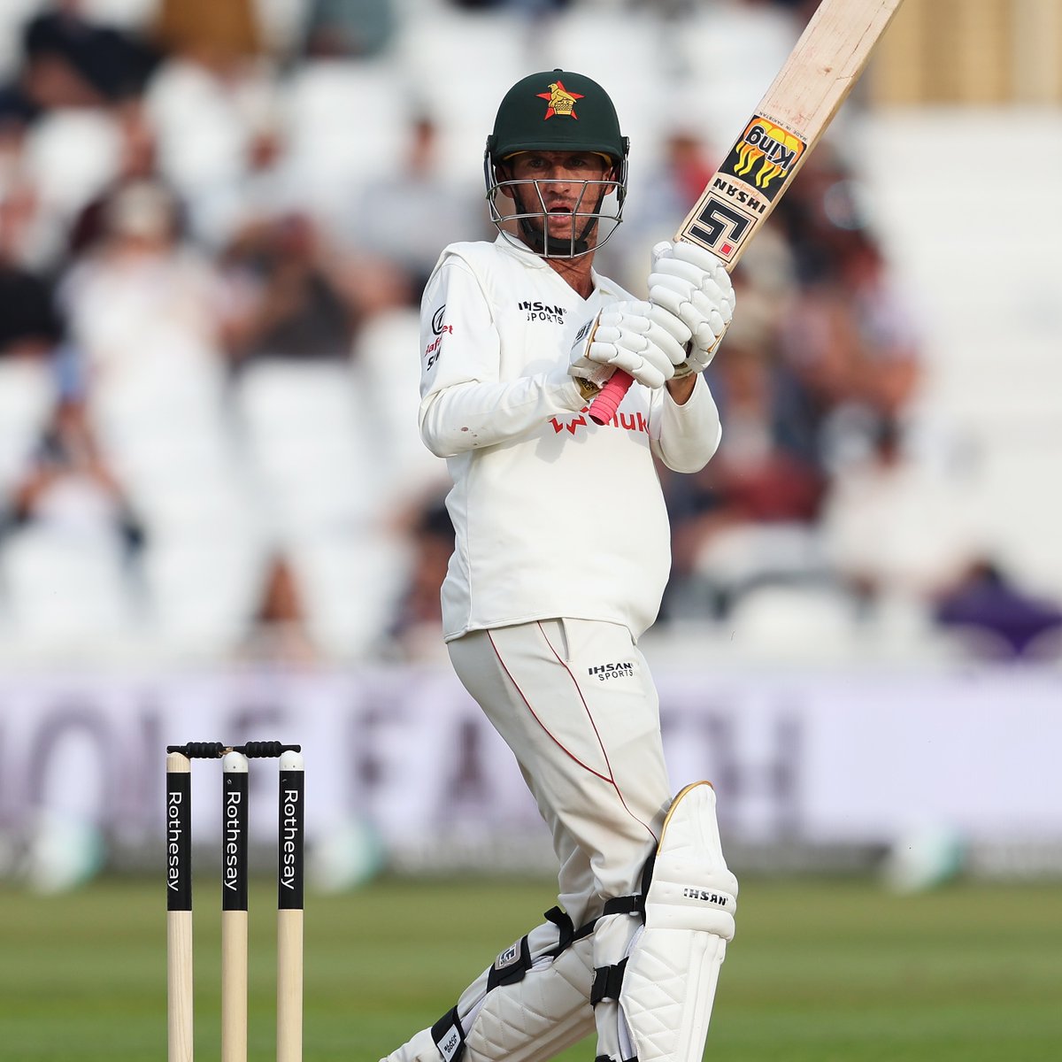 Sean Williams reaches fifty as Zimbabwe make a good start to the third day in Nottingham 

bit.ly/ENGvZIM25-Test | #ENGvZIM