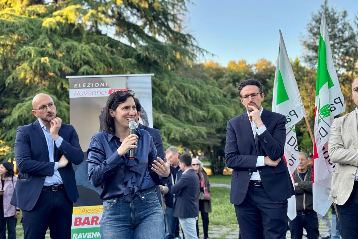 karlitos_x's tweet photo. A #Ravenna per sostenere il nostro candidato sindaco Alessandro #Barattoni! Voglio ringraziare tutti i nostri militanti e volontari impegnati in campagna elettorale e fare un enorme in bocca al lupo alle nostre candidate e candidati a sindaco e nelle liste del PD. #Schlein https://t.co/PmQ87SFeTP