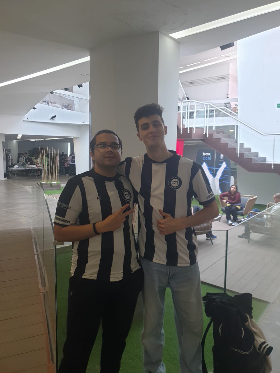 Hoy tenemos doble torneo de #TEKKEN8 

Nuestro <a href="/corrale46/">DM | corrales46</a> está ya en la <a href="/Freakcon_es/">FreakCon</a> dandolo todo para llevarse el torneo organizado x <a href="/mysticsquad_tv/">Mystic Squad</a>

Y <a href="/pwayne2288/">DM | Pwayne</a> y <a href="/Oracle_Javier/">DM | Oracle_99</a> están en la TecnoCon para intentar llevarse otro torneo a casa

Ánimo chicos!!

#WeAreDreamMakers