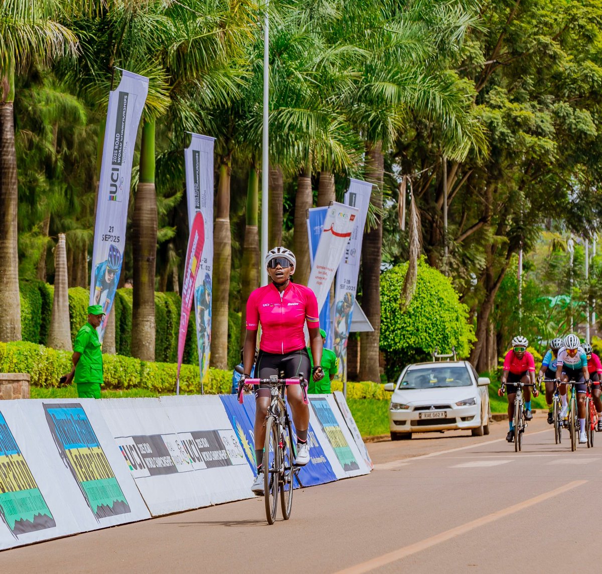 ๐๐๐๐๐ผ๐พ๐ (@cyclingrwanda) on Twitter photo ๐ธ Rwanda Women's Race
Masengesho Yvonne wins the inaugural Women's Race in Women Juniors (U19) category in <a href="/RwamaganaDistr/">Rwamagana District</a>.
#Rwanda #Cycling #RwandaCycling #RwandaWomenRace ๐ธ Rwanda Women's Race
Masengesho Yvonne wins the inaugural Women's Race in Women Juniors (U19) category in <a href="/RwamaganaDistr/">Rwamagana District</a>.
#Rwanda #Cycling #RwandaCycling #RwandaWomenRace