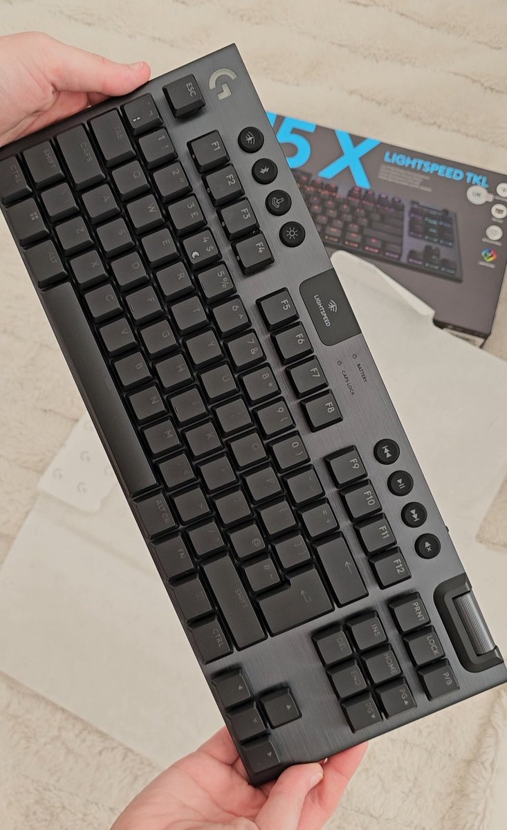 Carina ๐ธ (@_retrokrystal) on Twitter photo Did you know that <a href="/LogitechGUK/">Logitech G UK</a> have a sale on right now AND you can use code 'RetroKrystal' for a discount โจ
Yep, that also includes this Wireless G915 X TKL keyboard ๐
#LogitechGPlayDays ad/gifted Did you know that <a href="/LogitechGUK/">Logitech G UK</a> have a sale on right now AND you can use code 'RetroKrystal' for a discount โจ
Yep, that also includes this Wireless G915 X TKL keyboard ๐
#LogitechGPlayDays ad/gifted