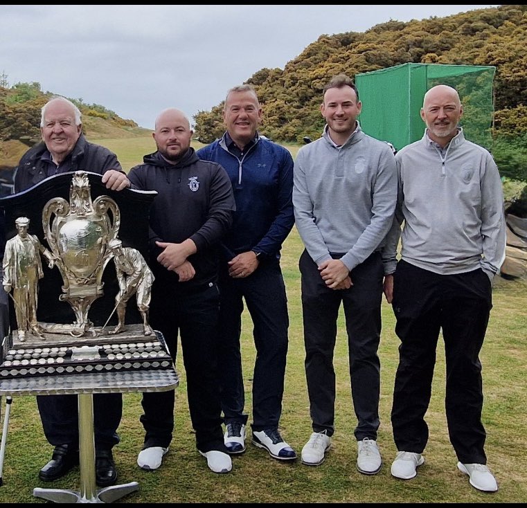 mdrobbo24's tweet photo. @ThePages1902 GOOD LUCK !
#dispatchtrophy to you ,Danny, Nathan and Seve. https://t.co/iRABVENkaD