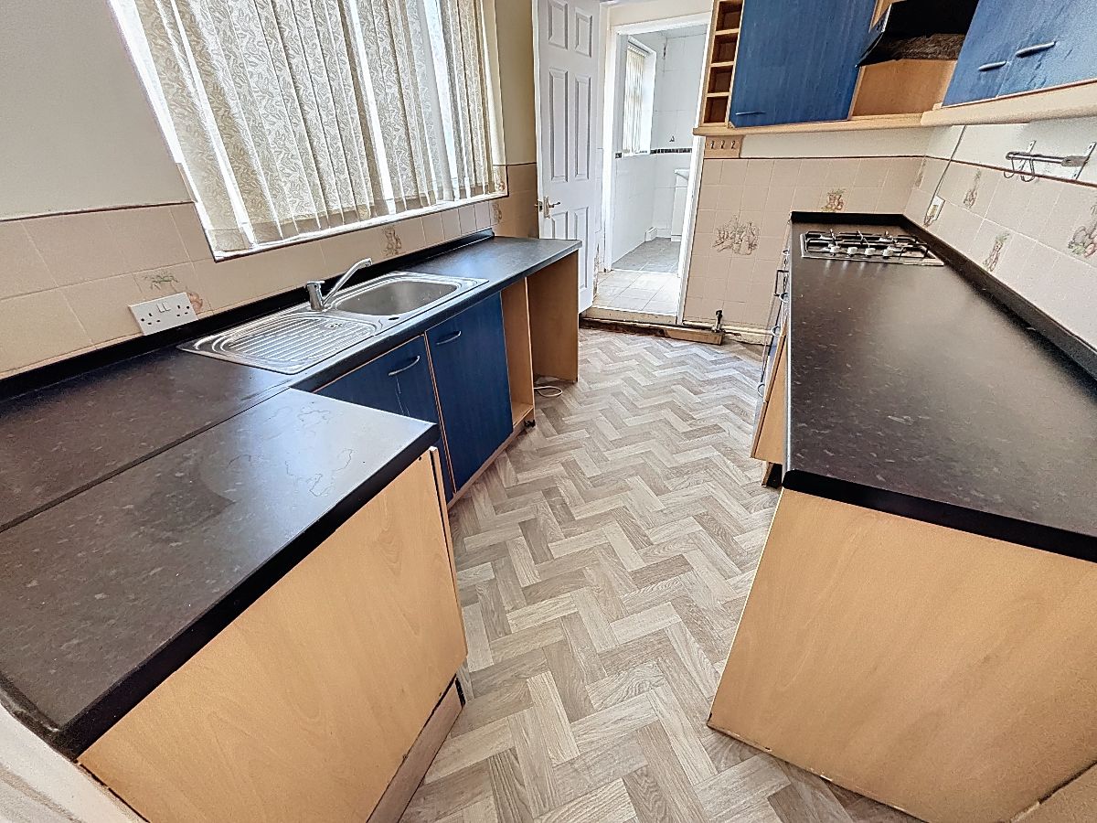 New to market - 2 Bed Terraced House, Kelsall Street, Stoke-on-Trent, £625pcm. View details: wardsproperty.co.uk/propertydet.as…