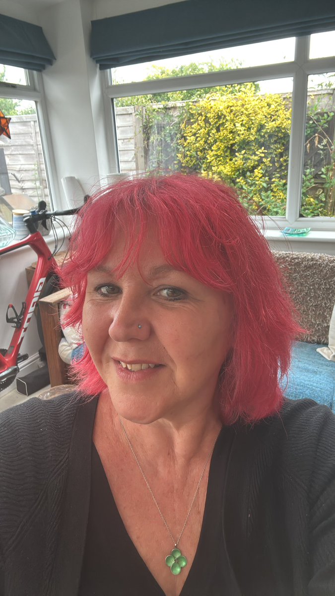 Shrinking Queen 💙 tweet media