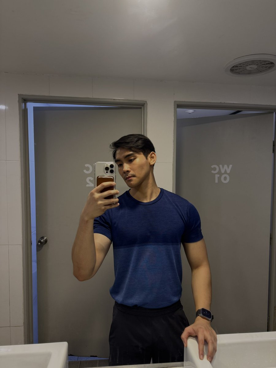 haven't posted in a while hello 👋🏻