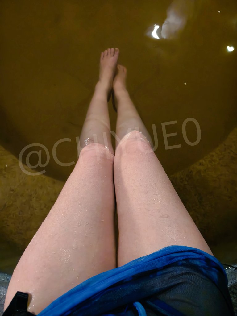 戴秒潮泡温泉的后果就是...控制不住叫声引来附近小哥哥的侧目🥴
#露出 #sm
<a href="/luchu888888/">🌻反差婊露出精选集🌻（露出转推）</a> <a href="/Public_Catgirl1/">❤️露出反差文化大使❤️（露出转推）</a>