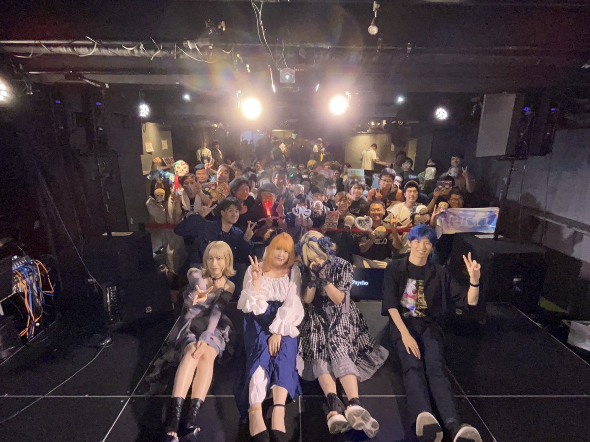 #CHARONオンリー2 
本日CHARON春のヤンホラ祭2、無事に終演いたしました〜‼️楽しかったー❣️😊

沢山のファンの方に見守られながら、素敵な時間を過ごすことができました！
出演いただいた佐々木李子さん、月乃さん、朝ノ瑠璃さん、龍胆凛華さん、スタッフの皆さんも、ありがとうございました❤️✨️🥳