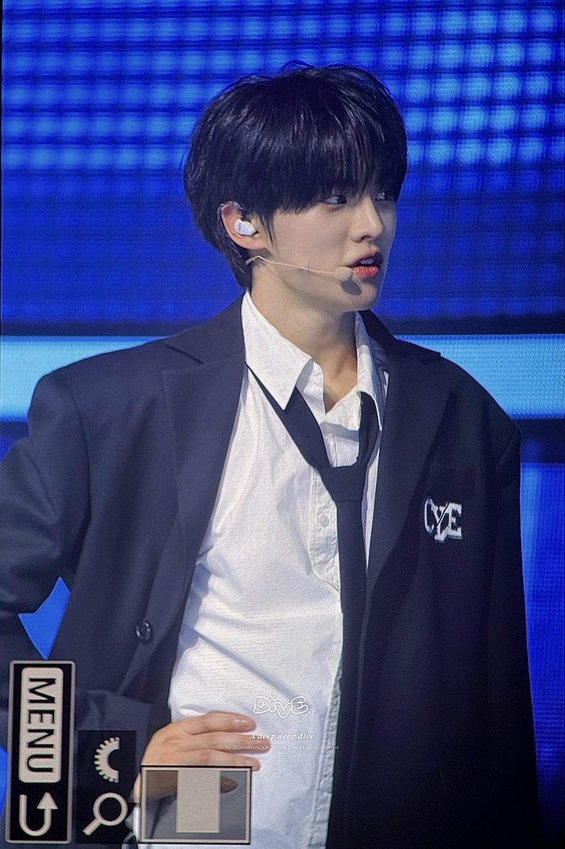 250524 멋져요민욱아ㅏㅏ
#전민욱 #JEONMINWOOK
#클로즈유어아이즈 #CLOSEYOUREYES