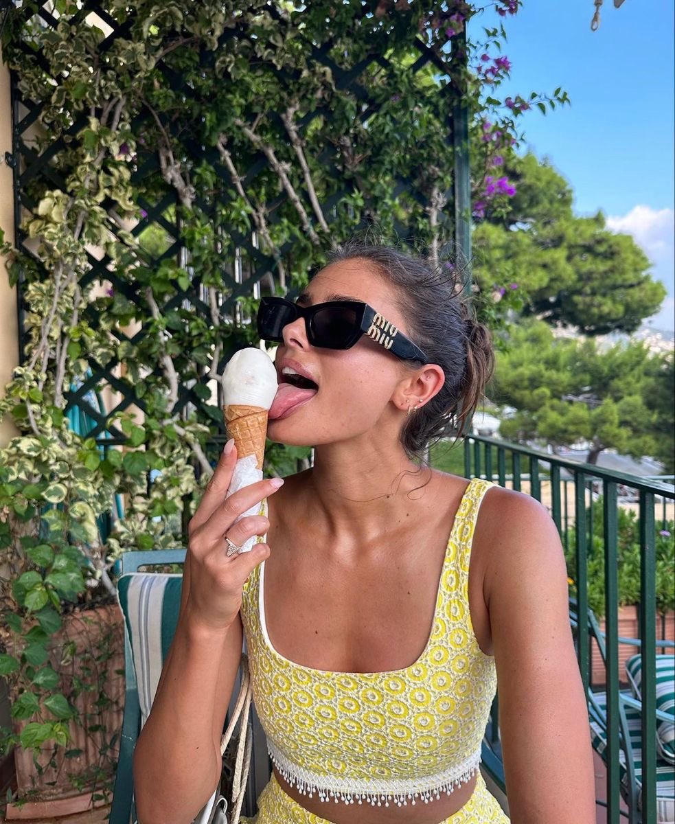 Diorgirlx's tweet photo. it’s almost summer https://t.co/uoL5NQE0sa