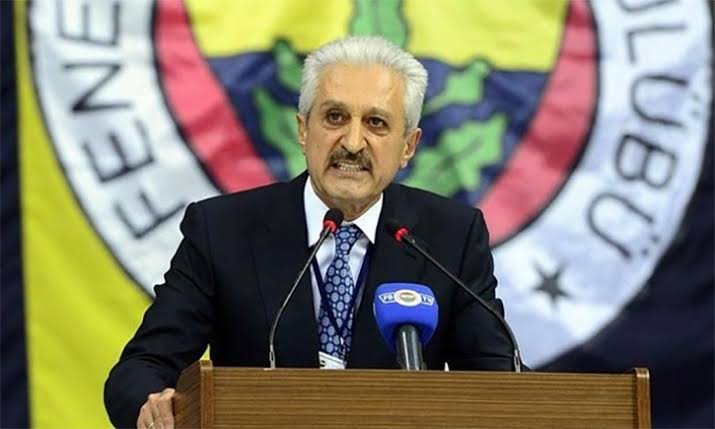 Fenerbahçe taraftarları,  #AdayOlAydınlar etiketini gündeme sokmaya çalışarak, Mehmet Ali Aydınlar'ın Başkan adayı olmasını istiyor.