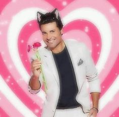 Chaval del Deck: ¡Me ha tocado Ultima en un sobre del draft!

Yo esa noche buscando su habitación: