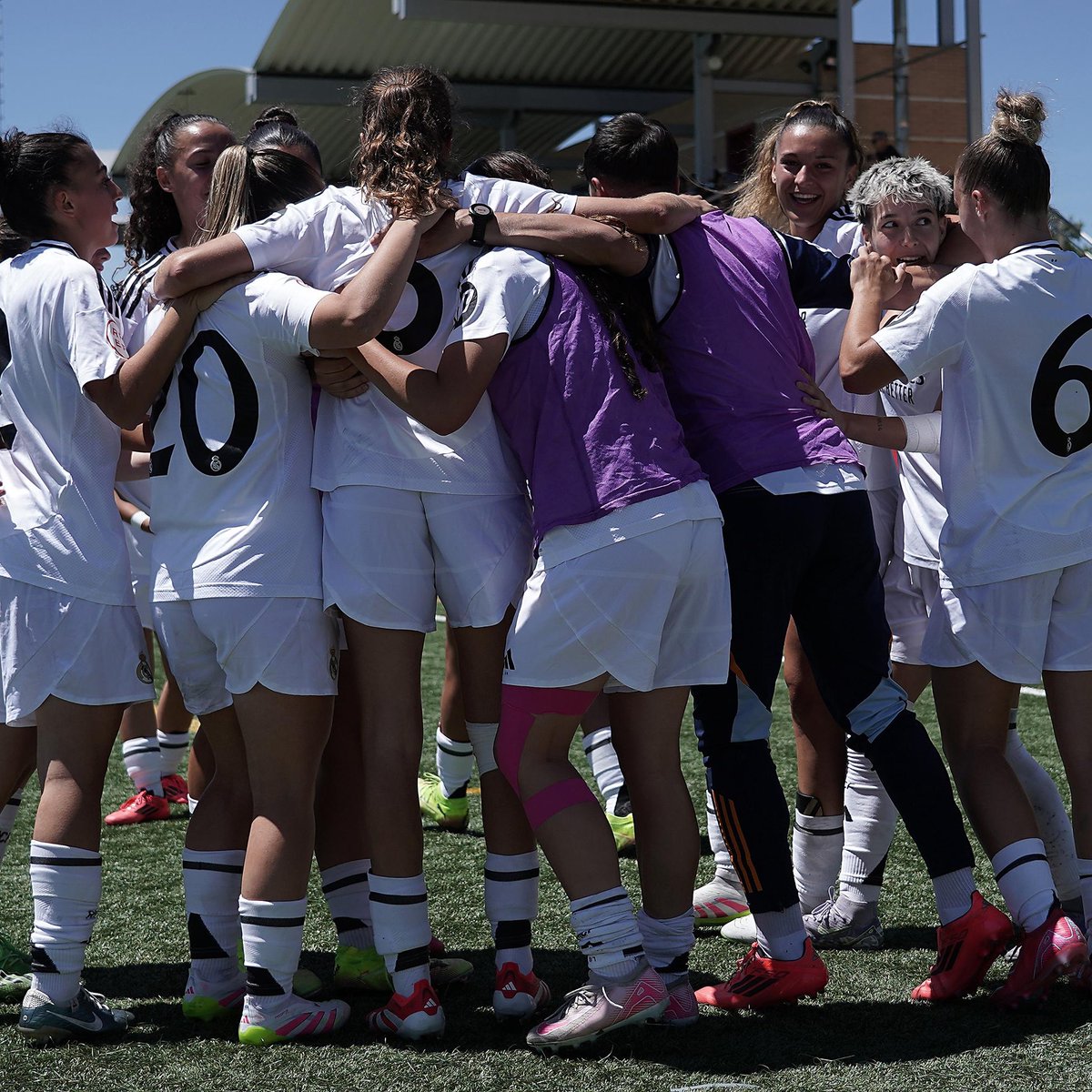 🥳 ¡𝗙𝗜𝗡𝗔𝗟𝗜𝗦𝗧𝗔𝗦!

El <a href="/realmadridfem/">Real Madrid C.F.</a> gana al <a href="/AtletiFemenino/">Atlético de Madrid Femenino</a> (0-1) y jugará la final del #TorneoJuvenilFEM. 

👏🏼 ¡Enhorabuena, chicas!

#FutFemRFEF