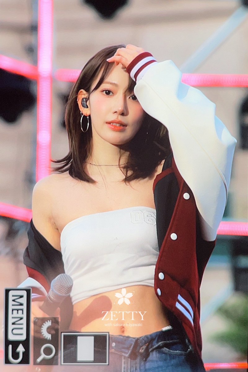 _Zetty__0319's tweet photo. 250524 고려대 입실렌티

#르세라핌 #LE_SSERAFIM
#사쿠라 #SAKURA #宮脇咲良 #ックラ https://t.co/7O8NCW5f7P
