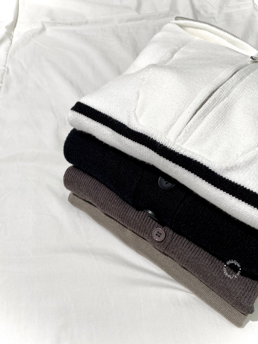 lildipie's tweet photo. Kalo kalian lagi nyari knitwear SUPER COMFY, LEMBUT &amp; TEBEL coba lirik brand satu ini!! Materialnya premium parah😭

Serius deh… minimal kalian punya satu sih!! Ngga bakalan nyesel🤝🏻 https://t.co/kuCGTVu7t7
