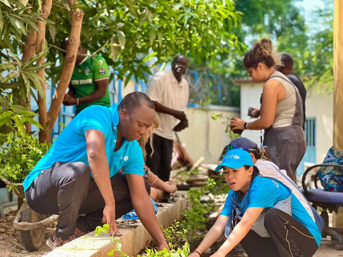 Today we brought the spirit of Rwanda’s ‘Umuganda’ to our office compound in Juba. We planted 376 trees and plants and had a wonderful time together. Great for the planet. Great for the soul.  🌱🪴🪏