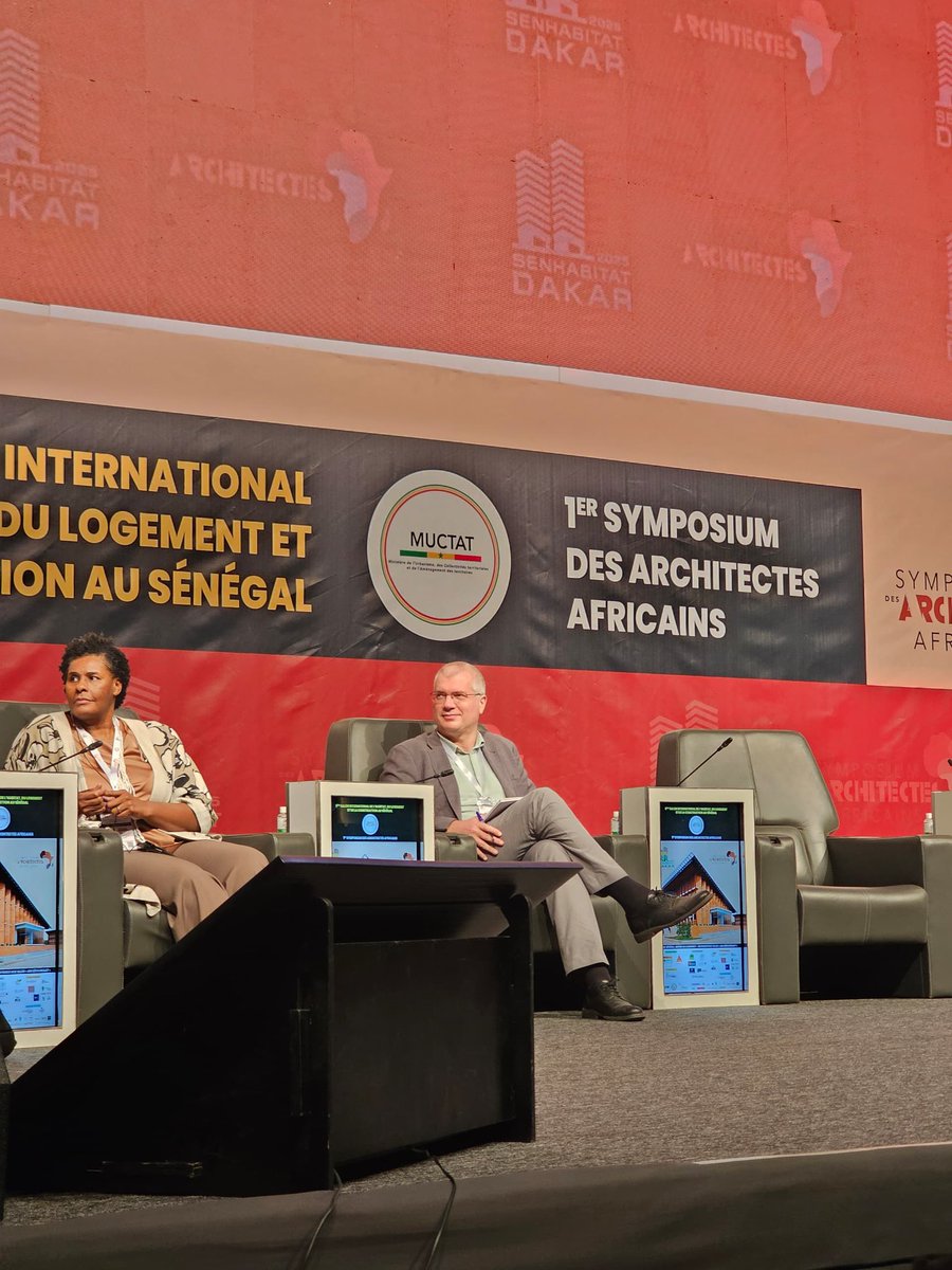 SymposiumAAfric's tweet photo. 📍 Jour 2 – Panel 2 (ODAS)
🗓️ À l’occasion du 1er Symposium des Architectes Africains et de la 5e édition de SENHABITAT – Salon International de l’Habitat, du Logement et de la Construction.

🎯 Thème : Villes africaines en transition vers la durabilité https://t.co/88UaaBEVZ7