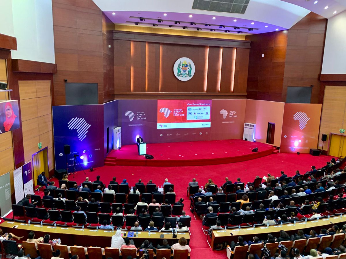 The 2025 Thabo Mbeki Africa Day Lecture is now Live, click here to watch the livestream: youtube.com/live/6HrxB7wtj…

#ThaboMbekiLectuere #AfricaDay #MbekiLecture