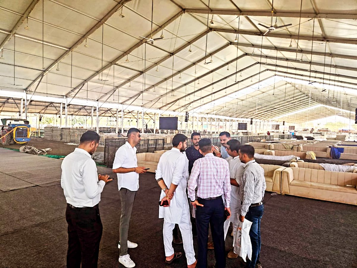 Dhaval_BJP's tweet photo. ઓપરેશન સિંદૂરની સફળતા બાદ સવાયા કચ્છી એવા આપણા યશસ્વી પ્રધાનમંત્રી શ્રી @narendramodi સાહેબનો ભવ્યાતિભવ્ય અભિવાદન કાર્યક્રમ ની તૈયારીઓ અંગે સમીક્ષા કરી. #pmmodiinbhuj
#OperationSindoor https://t.co/6WPi1DP9vY