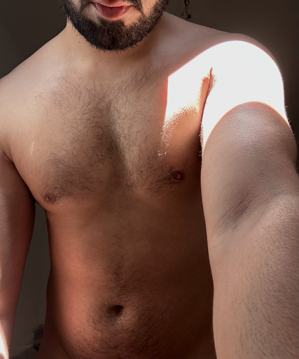 jakemattheo's tweet image. 🐗🐗🐗 a bit fat but ok