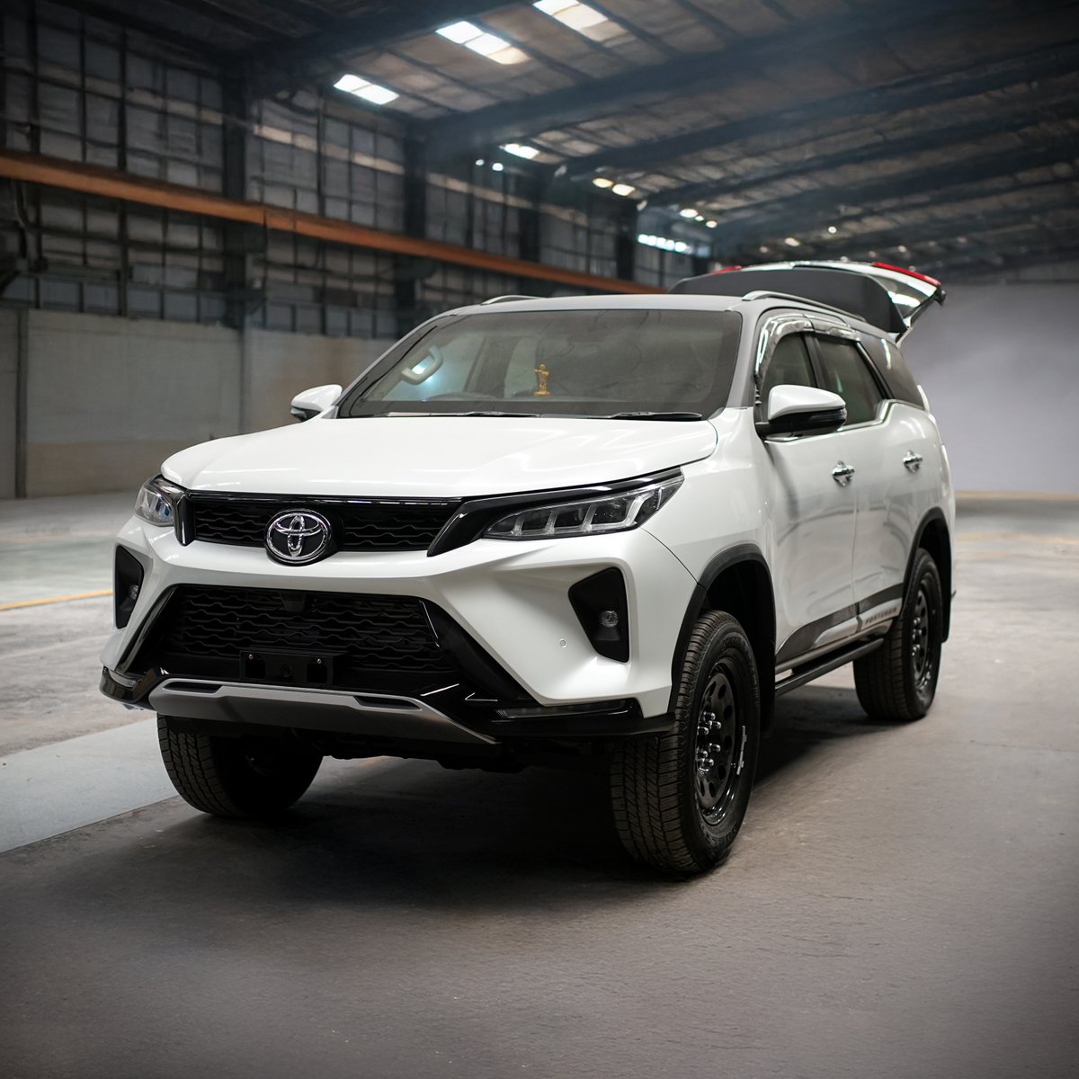 jcblarmoring's tweet image. When the road gets ruthless, we don’t flinch — we fortify. The Armoured Toyota Fortuner is a fortress on wheels, built to command chaos with strength and precision. Power wears armour. Confidence takes the wheel.
#ArmoredFortuner #BulletproofCars #JCBLArmouringSolutions