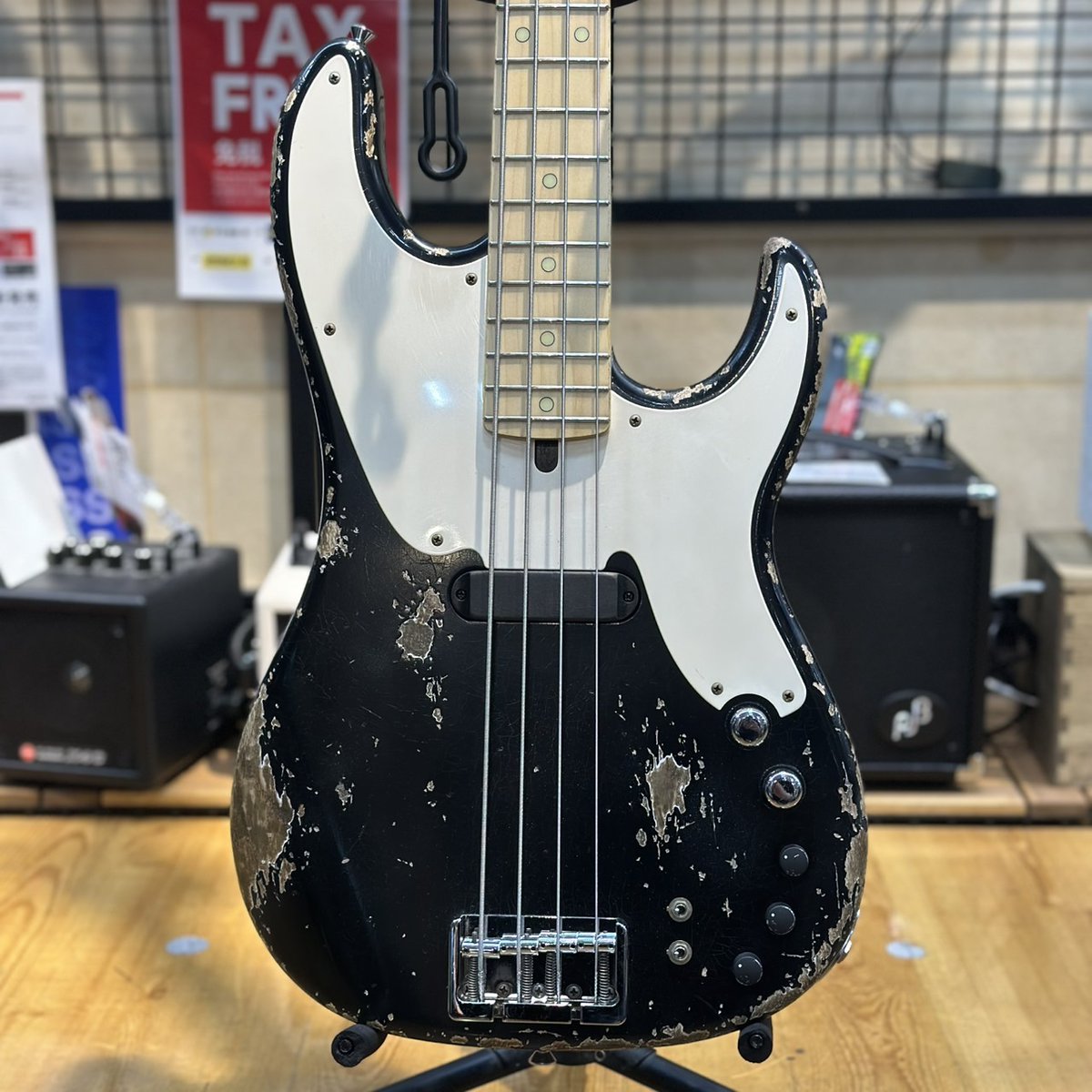 入荷情報】 Xotic XTB-1T/4st #サウンドメッセ2025 にて注目を集めてい