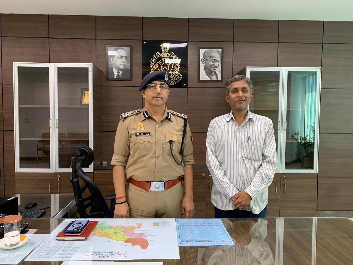 THAKUR SHREESH SINGH (वरिष्ठ पत्रकार) (@singhshreesh) on Twitter photo लखनऊ। मीडिया काउंसिल ऑफ इंडिया के सचिव श्री श्रीश सिंह जी ने पुलिस उप महानिरीक्षक रेलवे श्री राहुल राज (IPS) जी से पुलिस मुख्यालय स्थित उनके कार्यालय मे शिष्टाचार भेंट की। <a href="/Babitasingh_/">Dr. Babita Singh</a> <a href="/CMOfficeUP/">CM Office, GoUP</a> <a href="/dgpup/">DGP UP</a> <a href="/PMOIndia/">PMO India</a> <a href="/anandibenpatel/">Anandiben Patel</a> <a href="/AmitShah/">Amit Shah</a> <a href="/dpriyankamaurya/">Dr. Priyanka Maurya</a> लखनऊ। मीडिया काउंसिल ऑफ इंडिया के सचिव श्री श्रीश सिंह जी ने पुलिस उप महानिरीक्षक रेलवे श्री राहुल राज (IPS) जी से पुलिस मुख्यालय स्थित उनके कार्यालय मे शिष्टाचार भेंट की। <a href="/Babitasingh_/">Dr. Babita Singh</a> <a href="/CMOfficeUP/">CM Office, GoUP</a> <a href="/dgpup/">DGP UP</a> <a href="/PMOIndia/">PMO India</a> <a href="/anandibenpatel/">Anandiben Patel</a> <a href="/AmitShah/">Amit Shah</a> <a href="/dpriyankamaurya/">Dr. Priyanka Maurya</a>