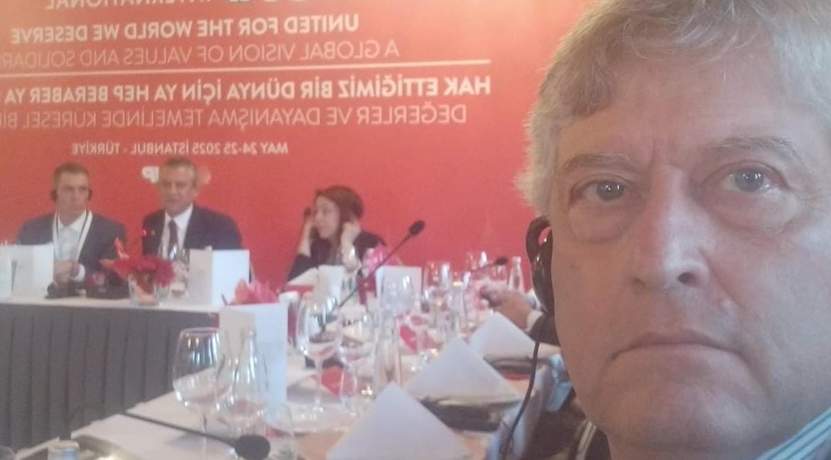En el Consejo de la Internacional Socialista, en Estambul. Con Pedro Sánchez como su Presidente, es la organización política global más importante que existe por la libertad, la solidaridad y los DDHH en todo el mundo.