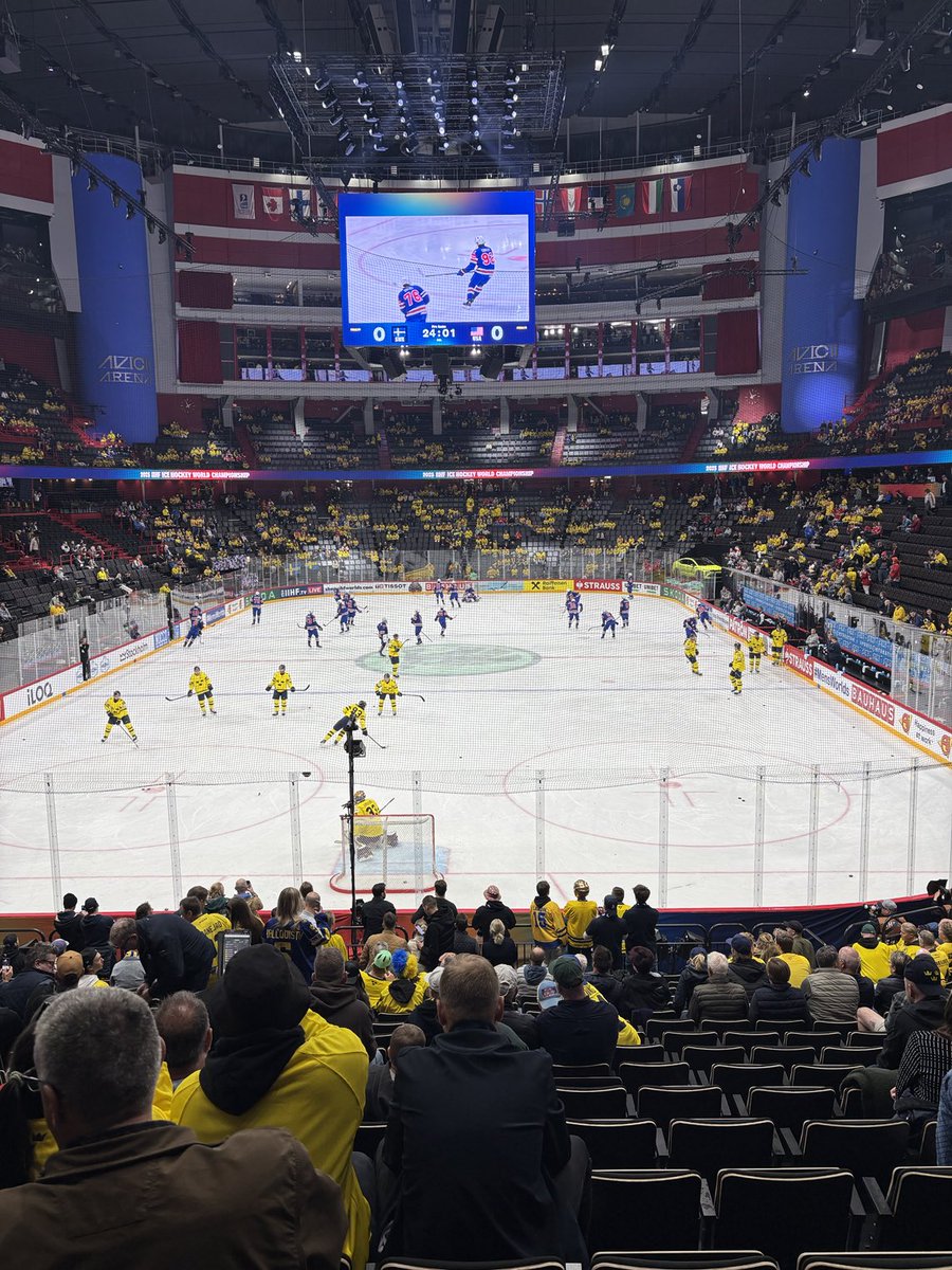Almost game time! Watch 00 Knight's alum ⁦<a href="/mkesselring4/">Michael</a>⁩ and the rest of ⁦<a href="/TeamUSA/">Team USA</a>⁩ battle Sweden for a chance to play for gold!!!