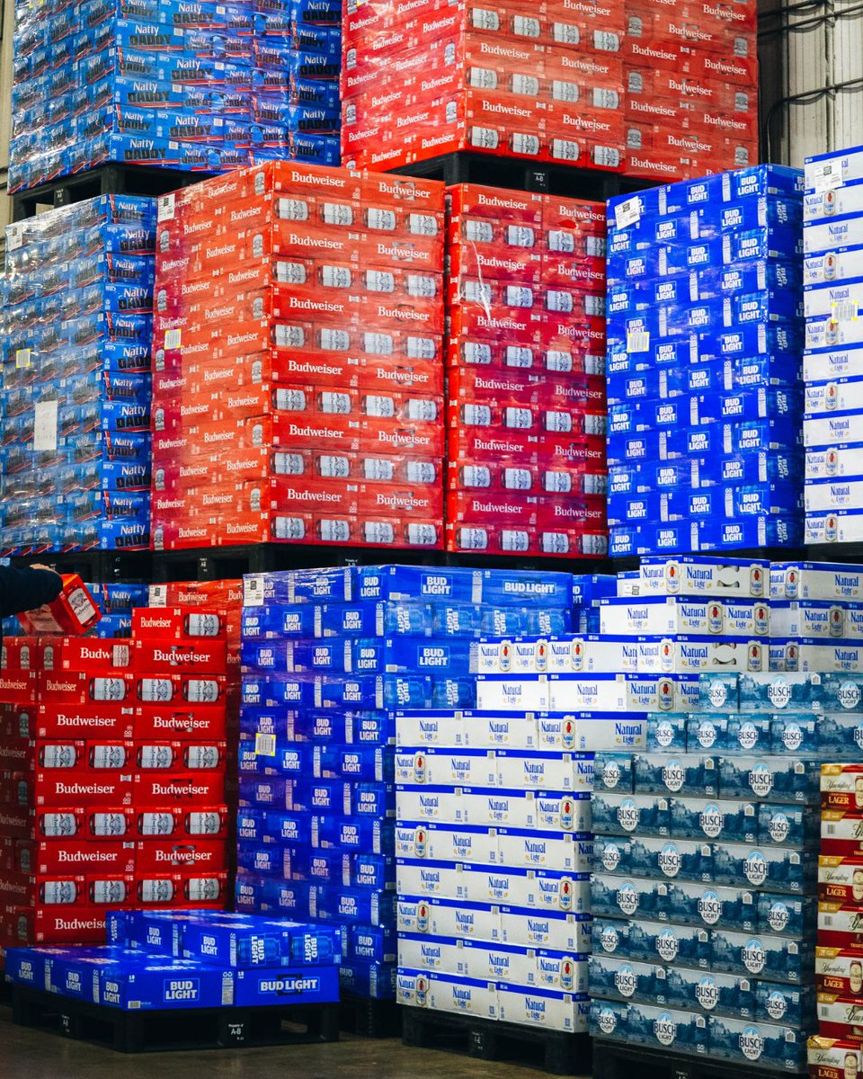 Big weekend loading up now... Make room in the cooler. 🍻 🇺🇸 #memorialday #weekend #summerdrinks