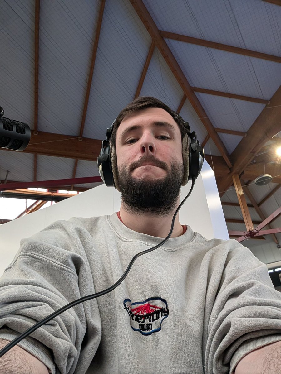 Non sans mal mais le stream secondaire du KOF est UP !!

Stream FR par moi et les homies 

Twitch.tv/5dcaster !!