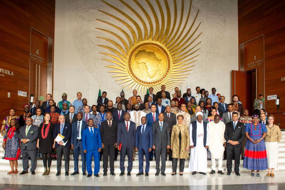 Burundi Embassy in Addis Ababa (@burundinaddis) on Twitter photo Amb. @WillyNyamitwe joined fellow diplomats and <a href="/_AfricanUnion/">African Union</a> officials in commemorating #AfricaDay2025. AUC Chairperson H.E. <a href="/ymahmoudali/">Mahmoud Ali youssouf</a> called for bold steps toward justice & reparations under the theme: “Justice for Africans & People of African Descent through Reparations.” Amb. @WillyNyamitwe joined fellow diplomats and <a href="/_AfricanUnion/">African Union</a> officials in commemorating #AfricaDay2025. AUC Chairperson H.E. <a href="/ymahmoudali/">Mahmoud Ali youssouf</a> called for bold steps toward justice & reparations under the theme: “Justice for Africans & People of African Descent through Reparations.”
