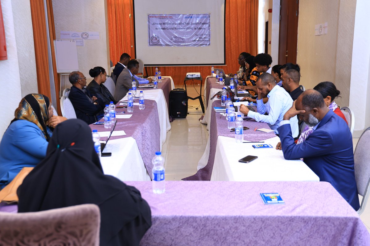 EifddaForyou's tweet photo. On the 2nd day, Ethiopia's FGM Advocacy Mission deepens!
Multi-faith leaders, gov’t reps &amp; partners gathered to discuss legal gaps, health impacts &amp; the power of survivor stories. Unified, we push for action to end #FGM &amp; child marriage.
#FaithForChange #EndFGM https://t.co/rZIvHz7bel