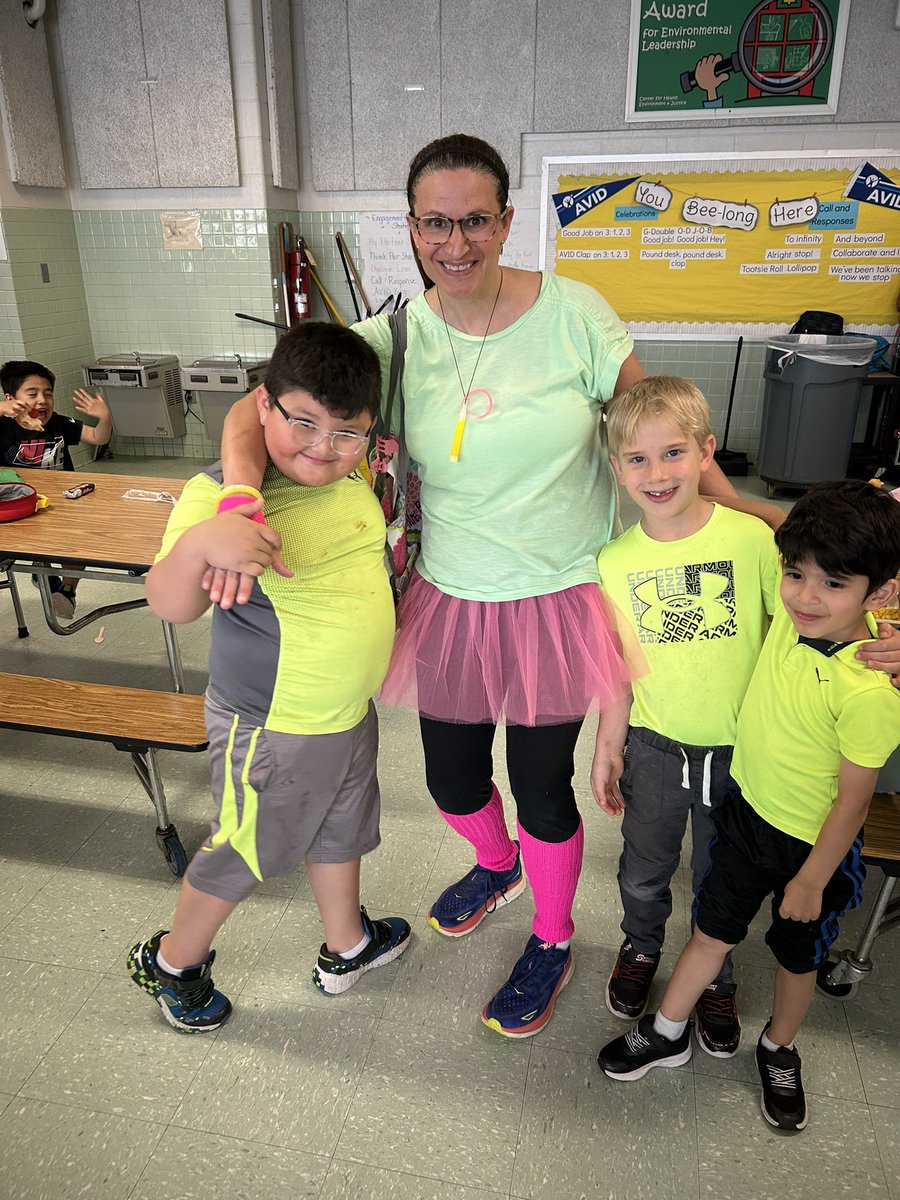 Elizabeth Baxter tweet media