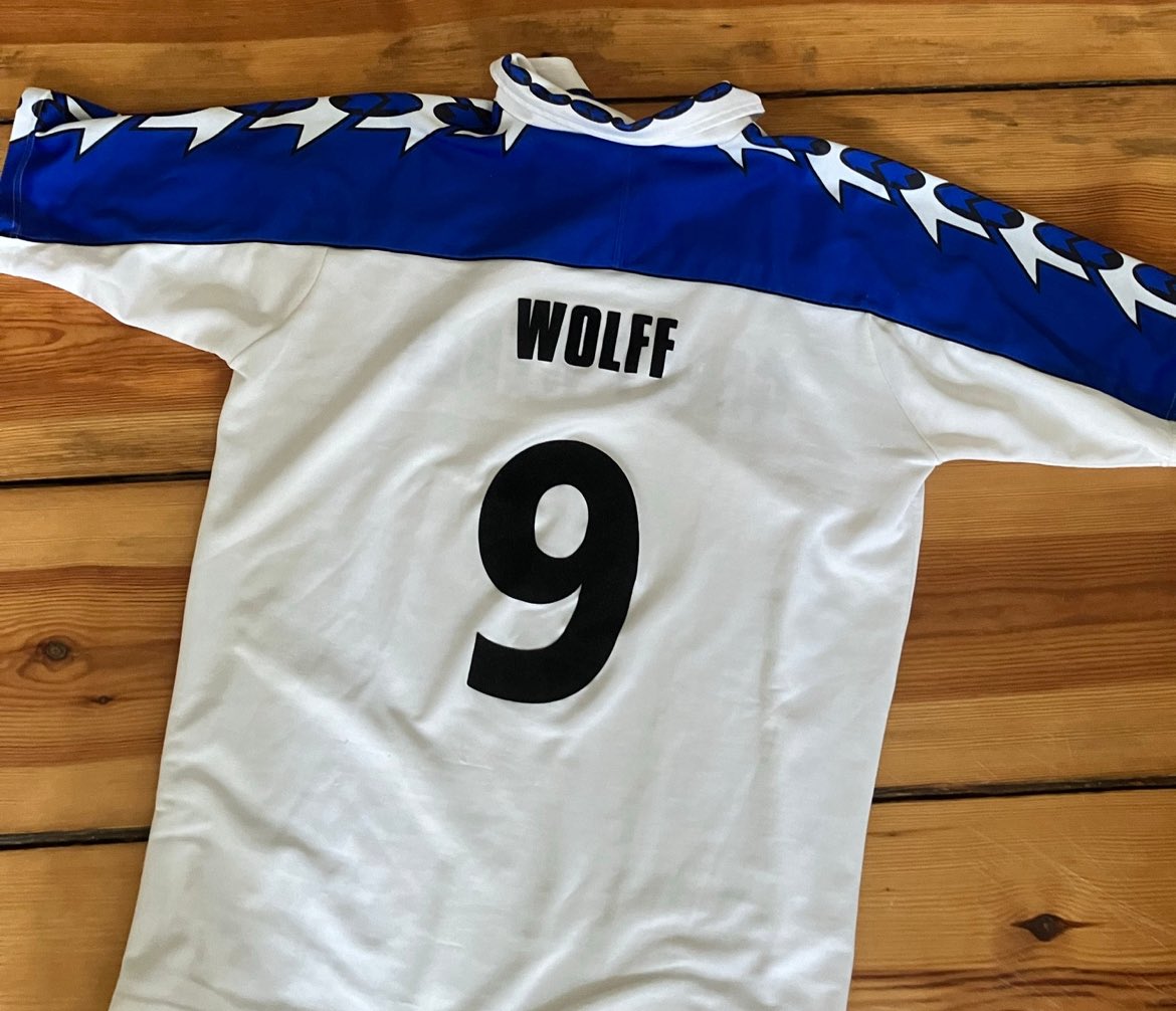 Heute ist DIE Gelegenheit, das schon in die Jahre gekommene #Arminia-Trikot noch einmal anzuziehen!