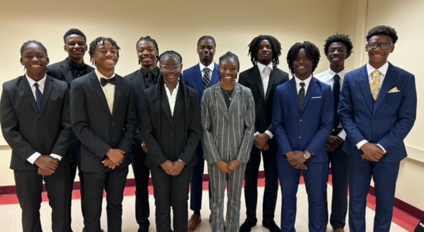Just reflecting on the amazing things that happened this year. 
God gave me visions and directions for our team this and I listened.
To see them become reality brought me to tears. 
Congratulations again to members of the Raines Track and Field Program who competed in and WON