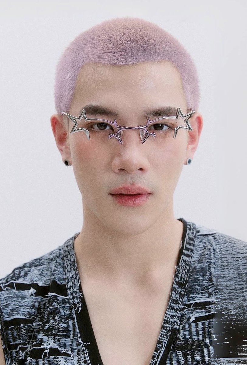 ดอกไม้ไฟ ─ .ᢉ𐭩⋆🌻 tweet media
