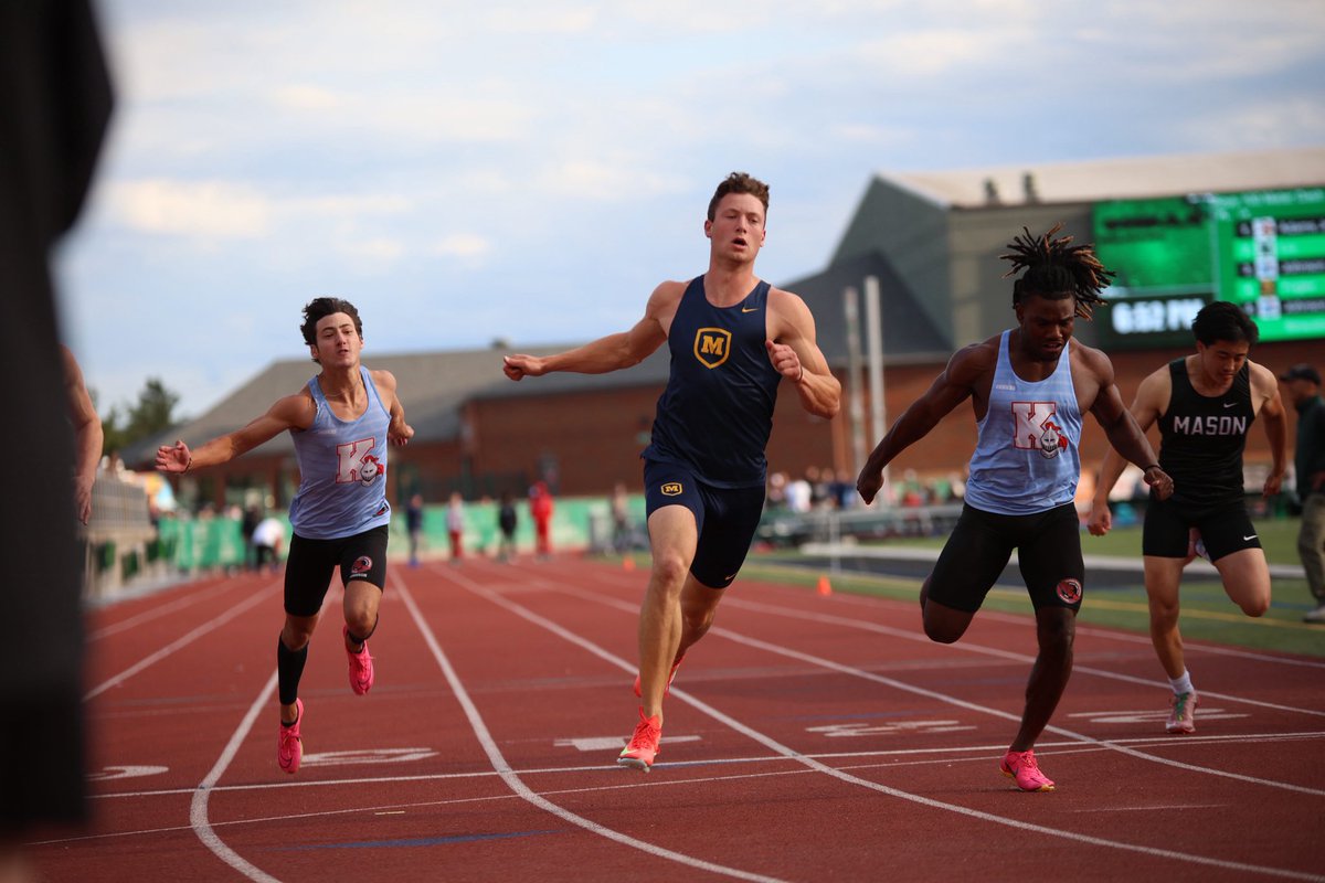 MoellerTrack's tweet image. 2025 OHSAA District Champions! 🏆

District Champs:
High Jump - Teague Boland (PR 6-6”)
4x200M Relay - Fogler, Adams, Butler, Barry 
110HH - Gavin Barry (14.76)
100M Dash - Matt Fogler (10.90)
Long Jump - Landen Adams (22-2.75)