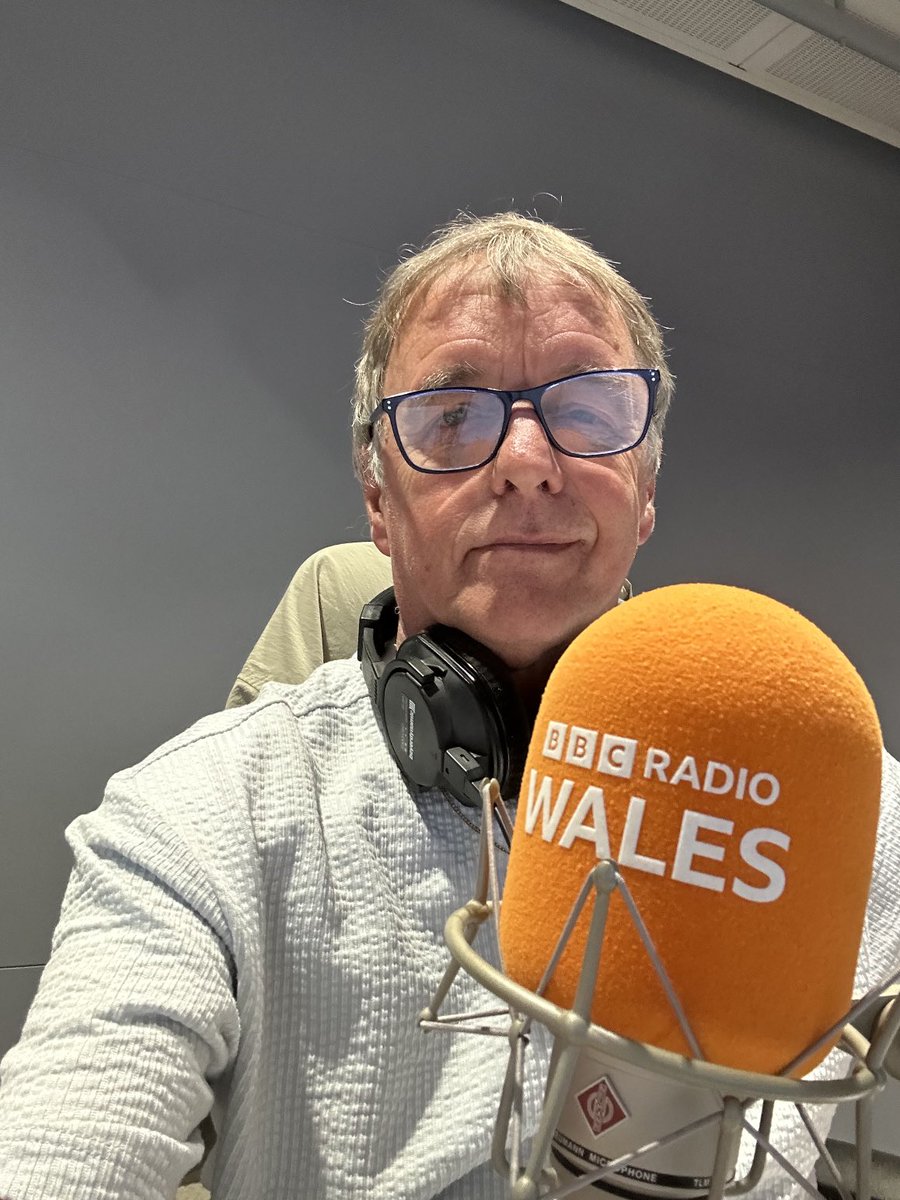 Rob Phillips (@robphillipshere) on Twitter photo Ready for the “Rob&Molly Show” on <a href="/BBCRadioWales/">BBC Radio Wales</a> from 2-5. But today my radio partner <a href="/MollyStephens_/">Molly Stephens</a> has left my side to present from the #ChampionsCup final. If you are at a final today tell us - Call/WhatsApp or voice note on 03700-100-110; text 81012. Ready for the “Rob&Molly Show” on <a href="/BBCRadioWales/">BBC Radio Wales</a> from 2-5. But today my radio partner <a href="/MollyStephens_/">Molly Stephens</a> has left my side to present from the #ChampionsCup final. If you are at a final today tell us - Call/WhatsApp or voice note on 03700-100-110; text 81012.
