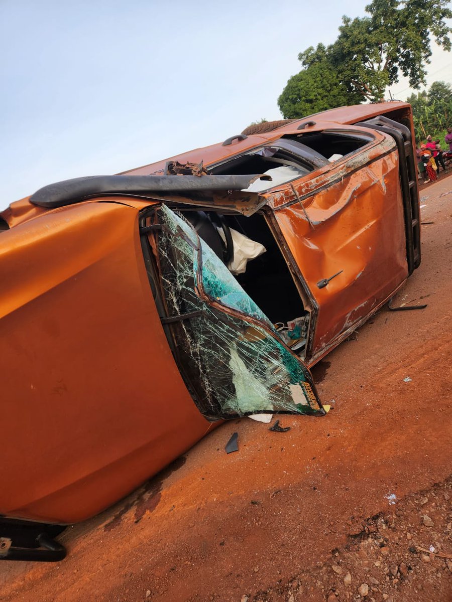 The NRM Vice Chairperson for Buganda Godfrey Kiwanda has just survived a car crash. Details will be coming in...
#NBSUpdates